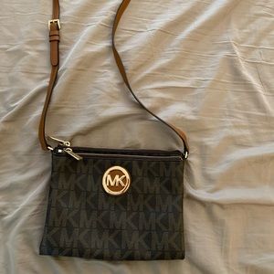 Michael Kors organizer crossbody bag